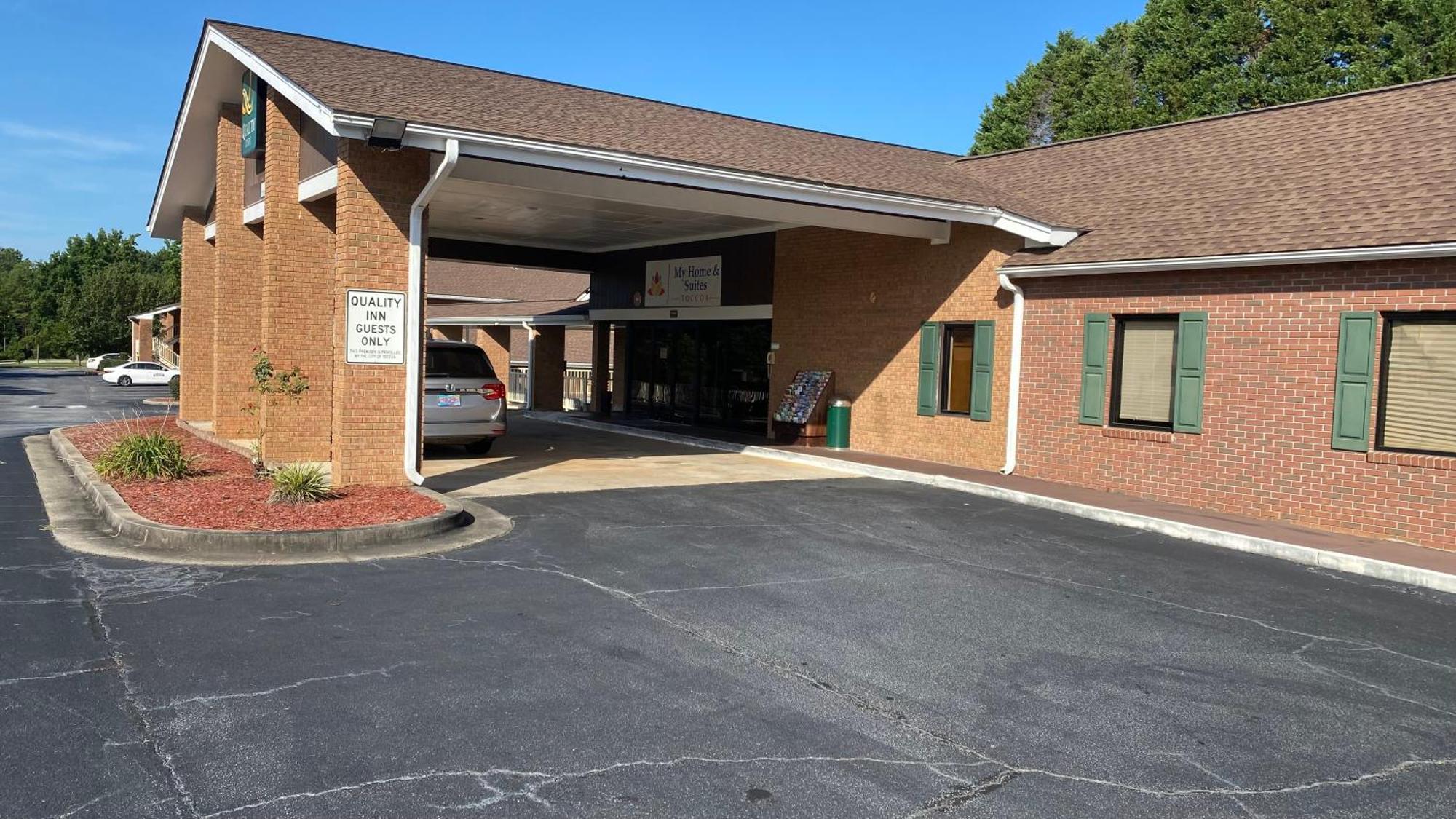 My Home & Suites Toccoa Exterior photo